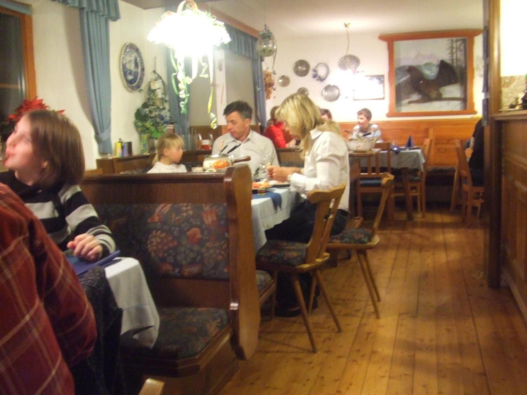Sportbauernhof - Gasthaus Hochalmblick Krems in Kaernten Esterno foto
