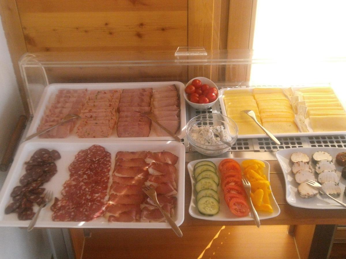 Sportbauernhof - Gasthaus Hochalmblick Krems in Kaernten Esterno foto
